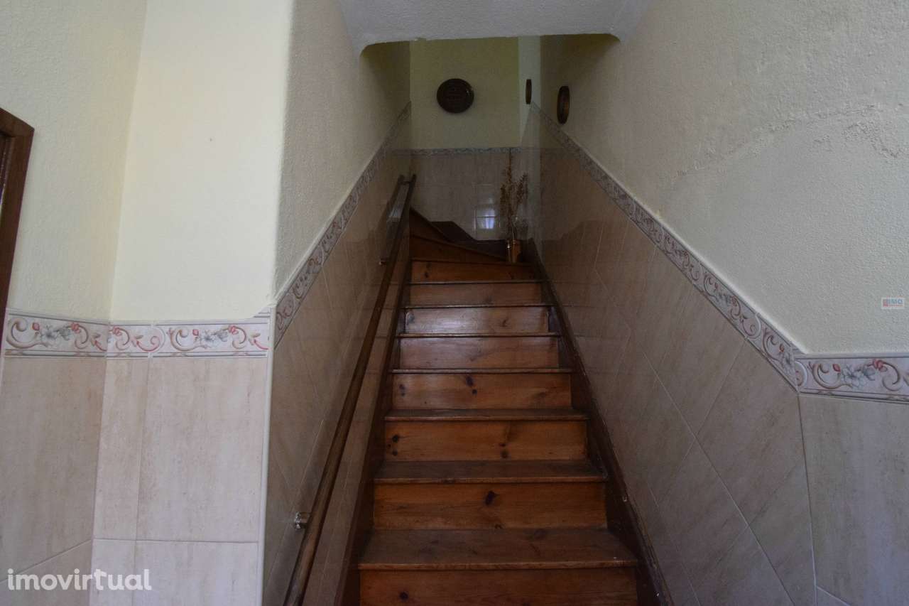 Moradia V2 c/ Comércio - Vila de Caria - Grande imagem: 3/37