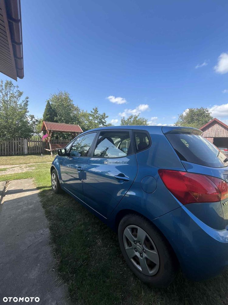 Kia Venga 1.4 CVVT ISG Spirit - 4