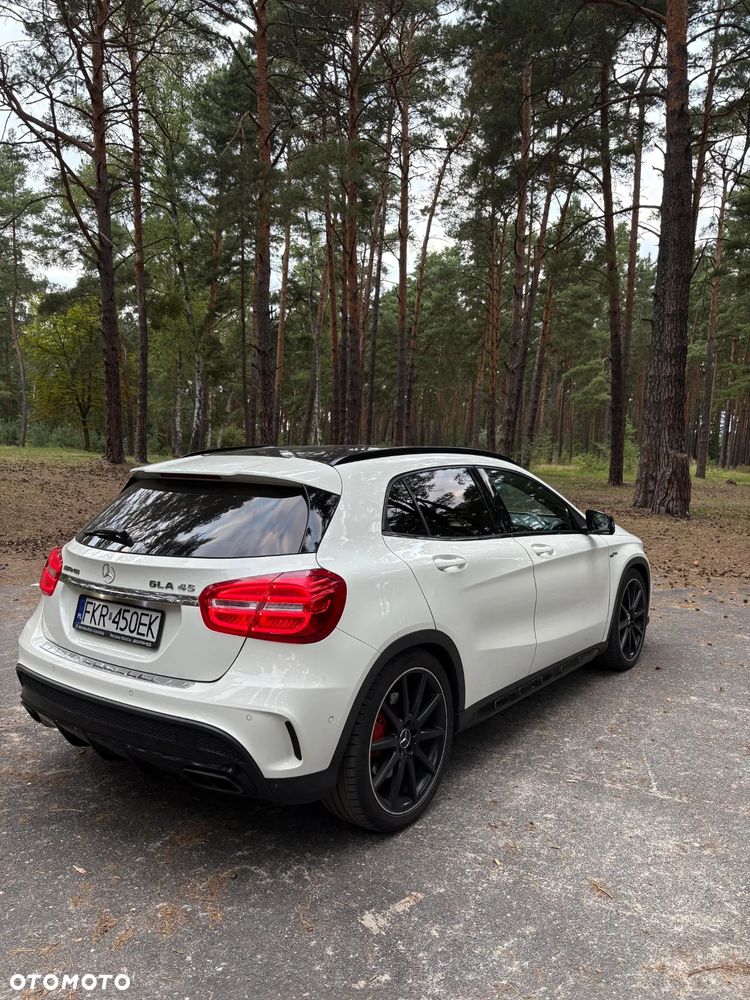 Mercedes-Benz GLA AMG 45 4-Matic - 16