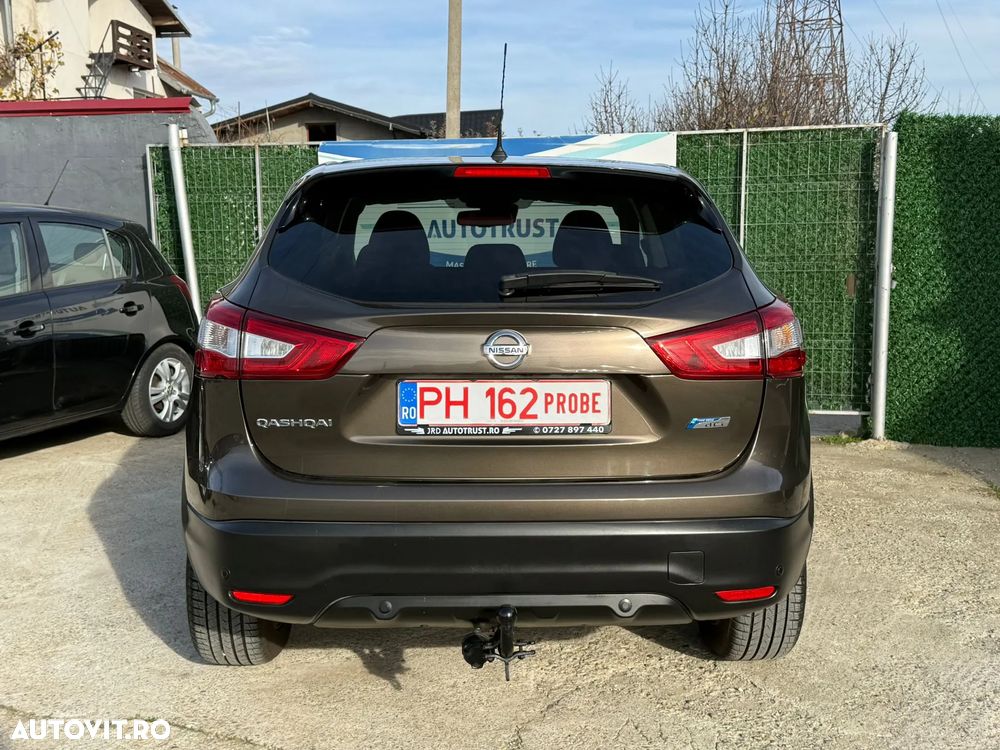 Nissan Qashqai 1.6 DCI Start/Stop N-Connecta - 24