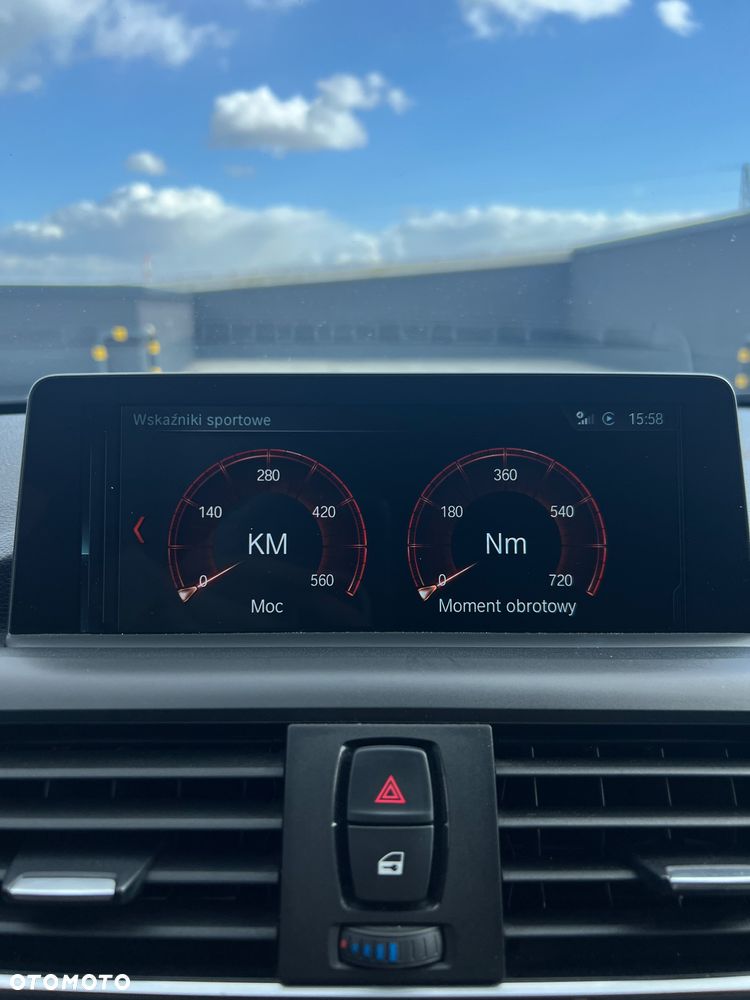 BMW Seria 1 M140i xDrive Shadow sport - 12