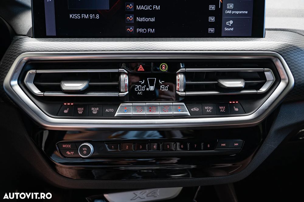 BMW X4 2022 — imagine 29