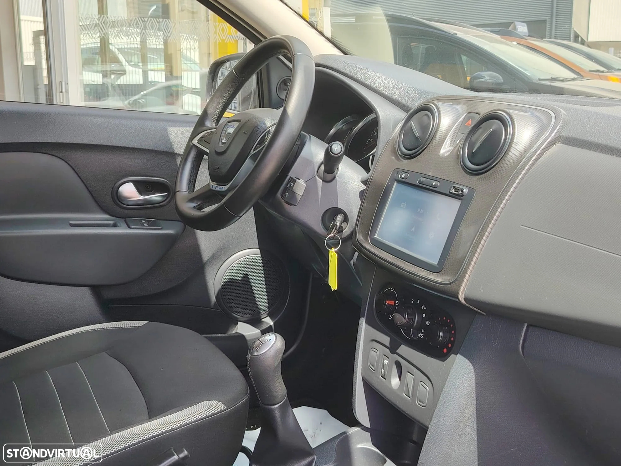 Dacia Sandero 0.9 TCe Stepway - 10