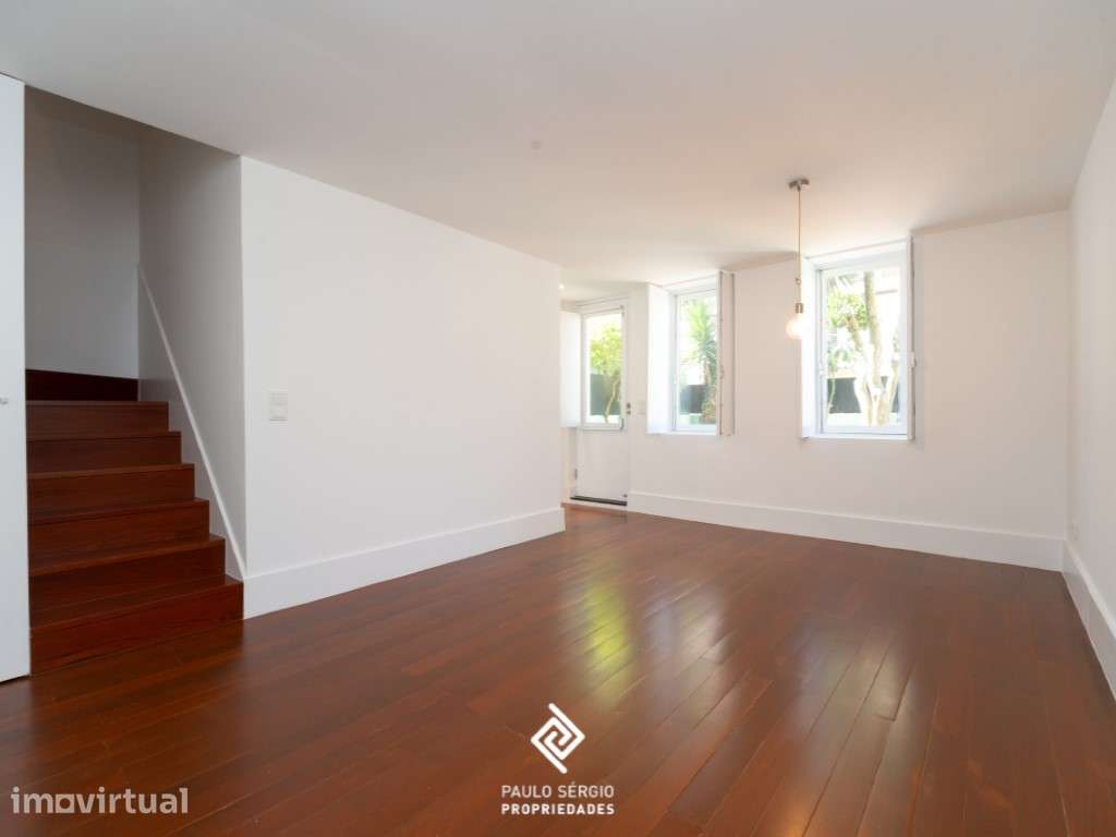 Moradia T2 Duplex com aproveitamento de sótão (+1 quarto) - Grande imagem: 4/18