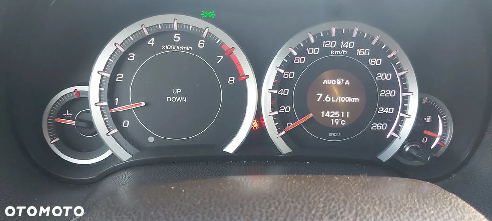 Honda Accord 2.0 Lifestyle - 23