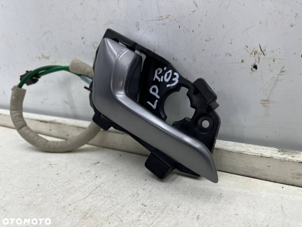 Klamka Kia Rio 3 III 11-17r. lewa przednia wewnętrzna rączka linka drzwi lewy przód 82610-1w010 - 2