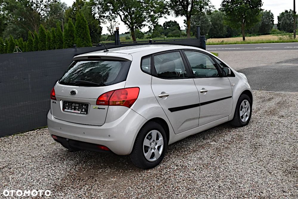 Kia Venga 1.4 CVVT Vision - 11