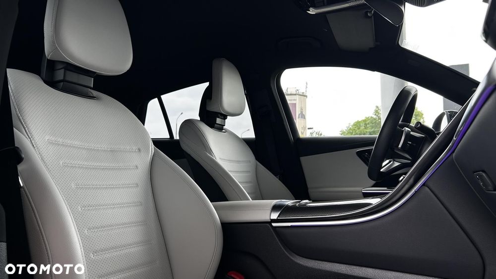 Mercedes-Benz GLC 300 mHEV 4-Matic AMG Line - 26