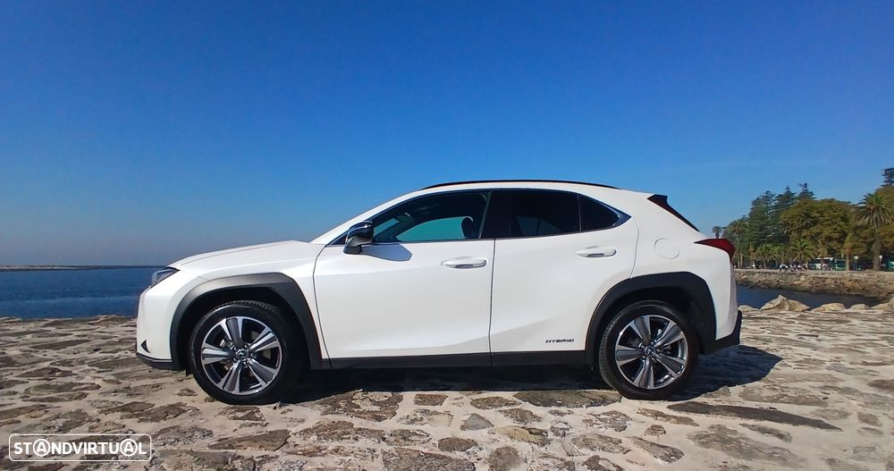 Lexus UX 250h Special Edition (LCA) - 4