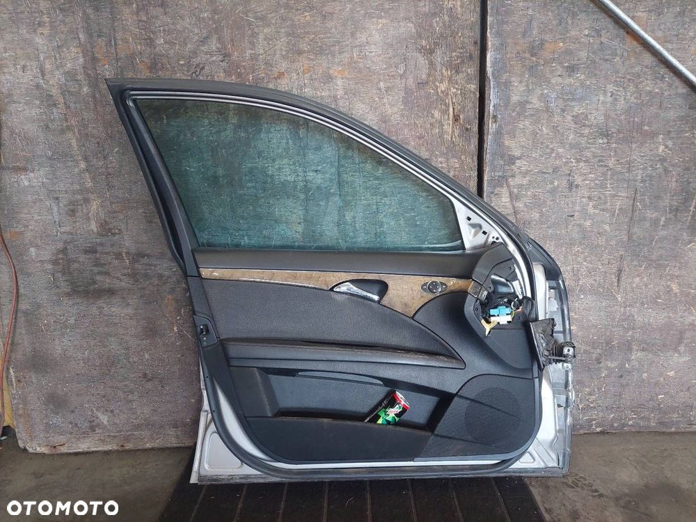 DRZWI KOMPLETNE LEWY PRZÓD MERCEDES-BENZ W211 E KLASA - 4