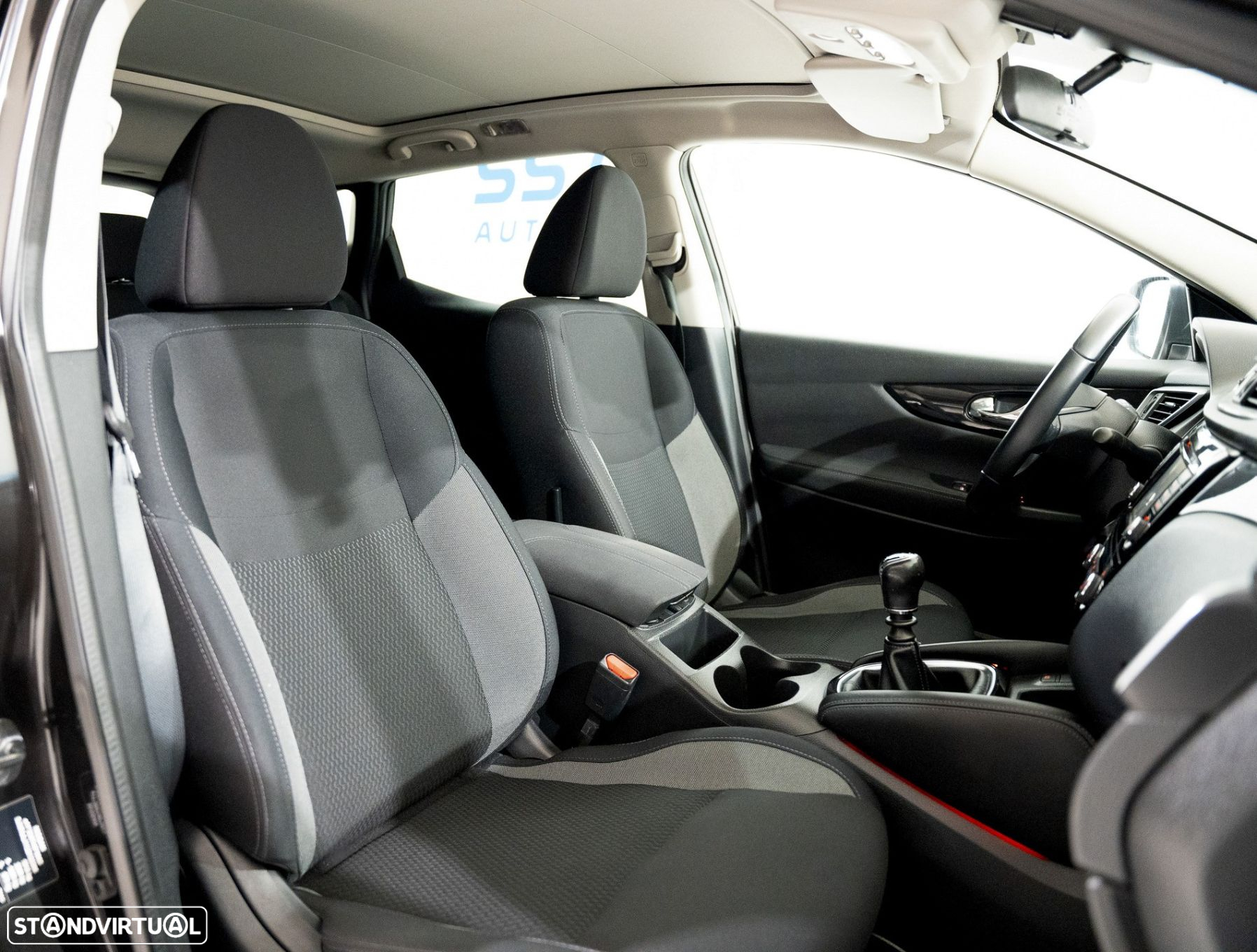 Nissan Qashqai 1.5 dCi N-Connecta - 15