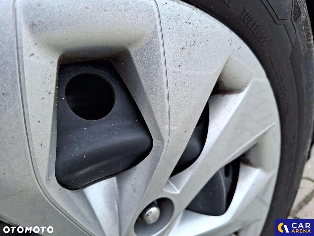 Hyundai i30 1.5 DPI Classic + - 33