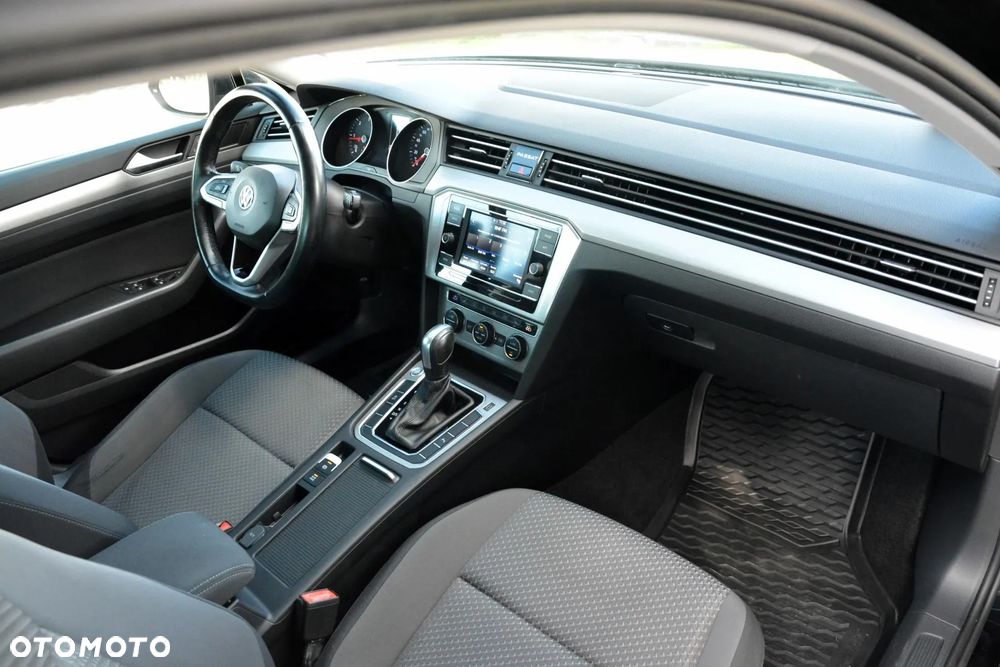 Volkswagen Passat 2.0 TDI EVO Essence DSG - 14