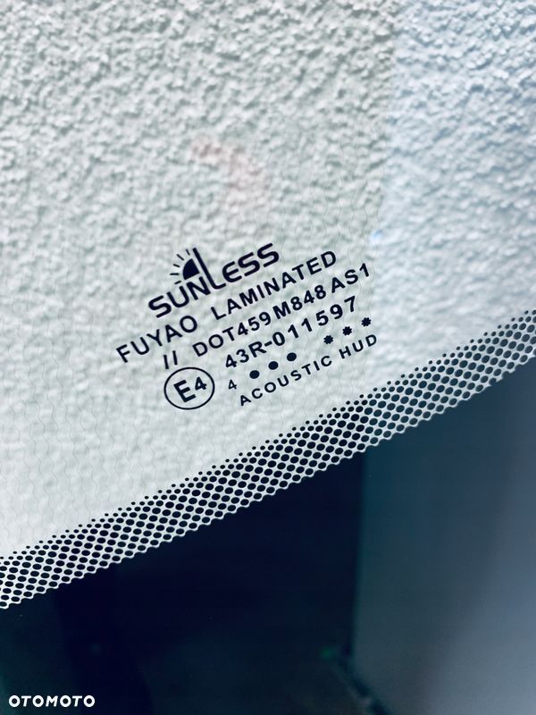 Szyba czołowa LAND ROVER DISCOVERY 2017- SOLAR+KAMERA+SENSOR GRZANIE+HUD - 3