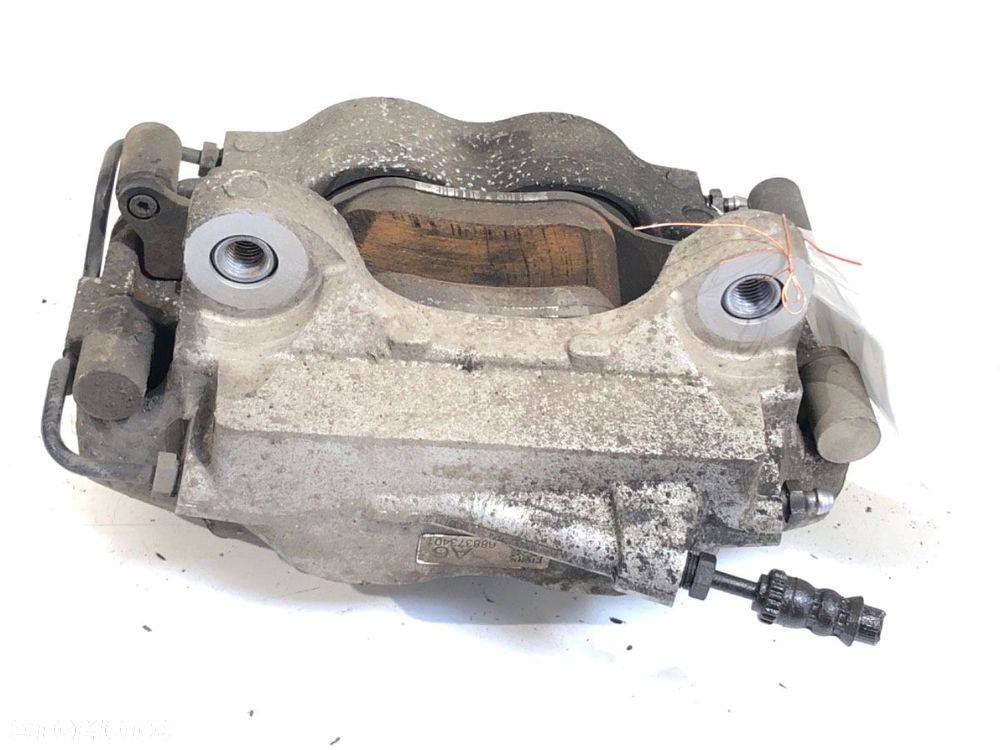 ZACISK PRAWY PRZÓD  BMW 5 (G30, F90) 2016 - 2022 530 e Plug-in-Hybrid 135 kW [184 KM] Hybryda - 3