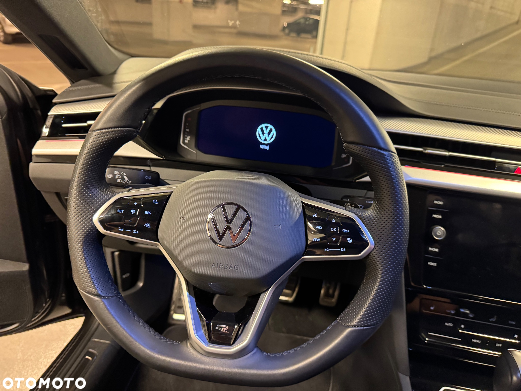 Volkswagen Arteon 2.0 TSI R-Line DSG - 19