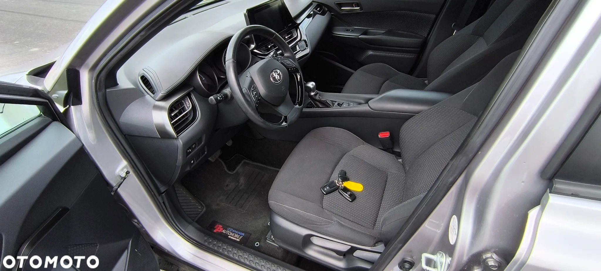 Toyota C-HR 1.8 Hybrid Business - 12