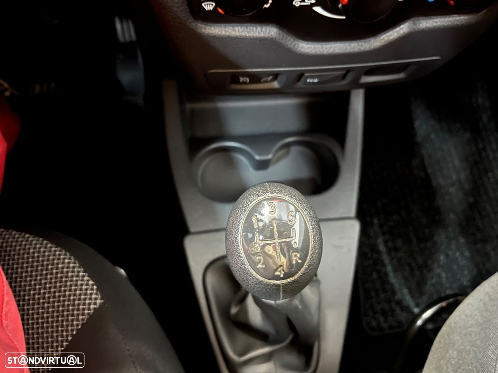 Dacia DOKKER VAN WORK EDITION DCI 75 - 18