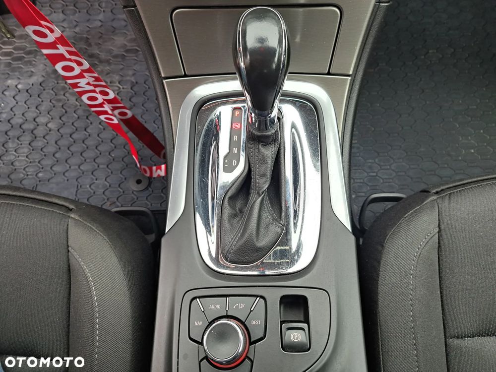 Opel Insignia - 23