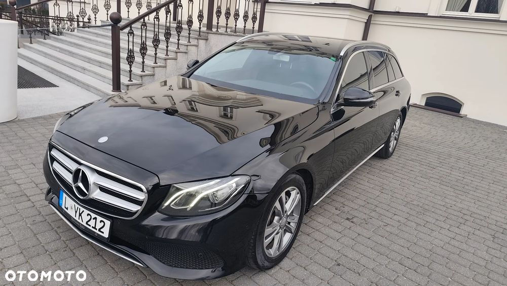 Mercedes-Benz Klasa E 220 d Business Edition 9G-TRONIC - 40