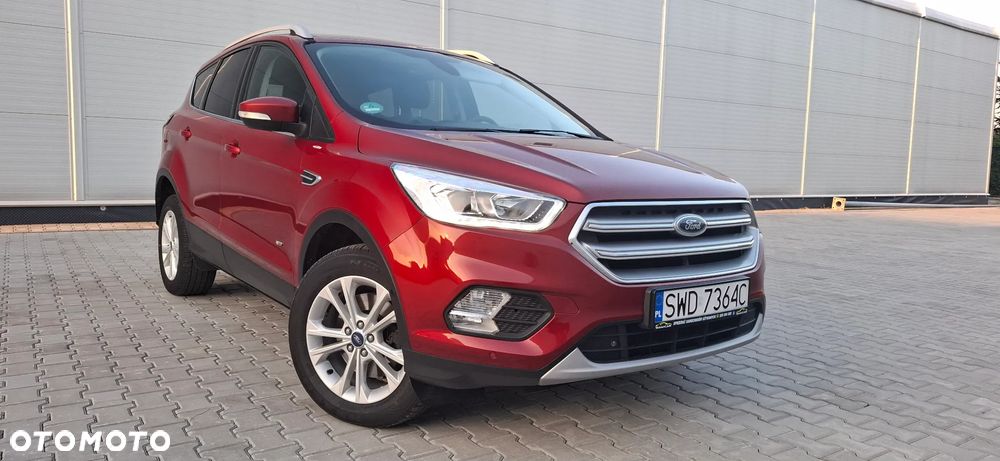 Ford Kuga 1.5 EcoBoost 4x4 Business Edition - 1