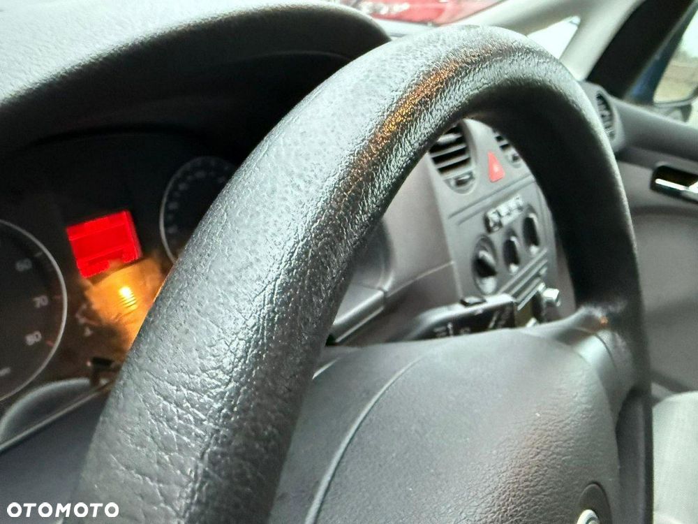 Volkswagen Caddy - 25