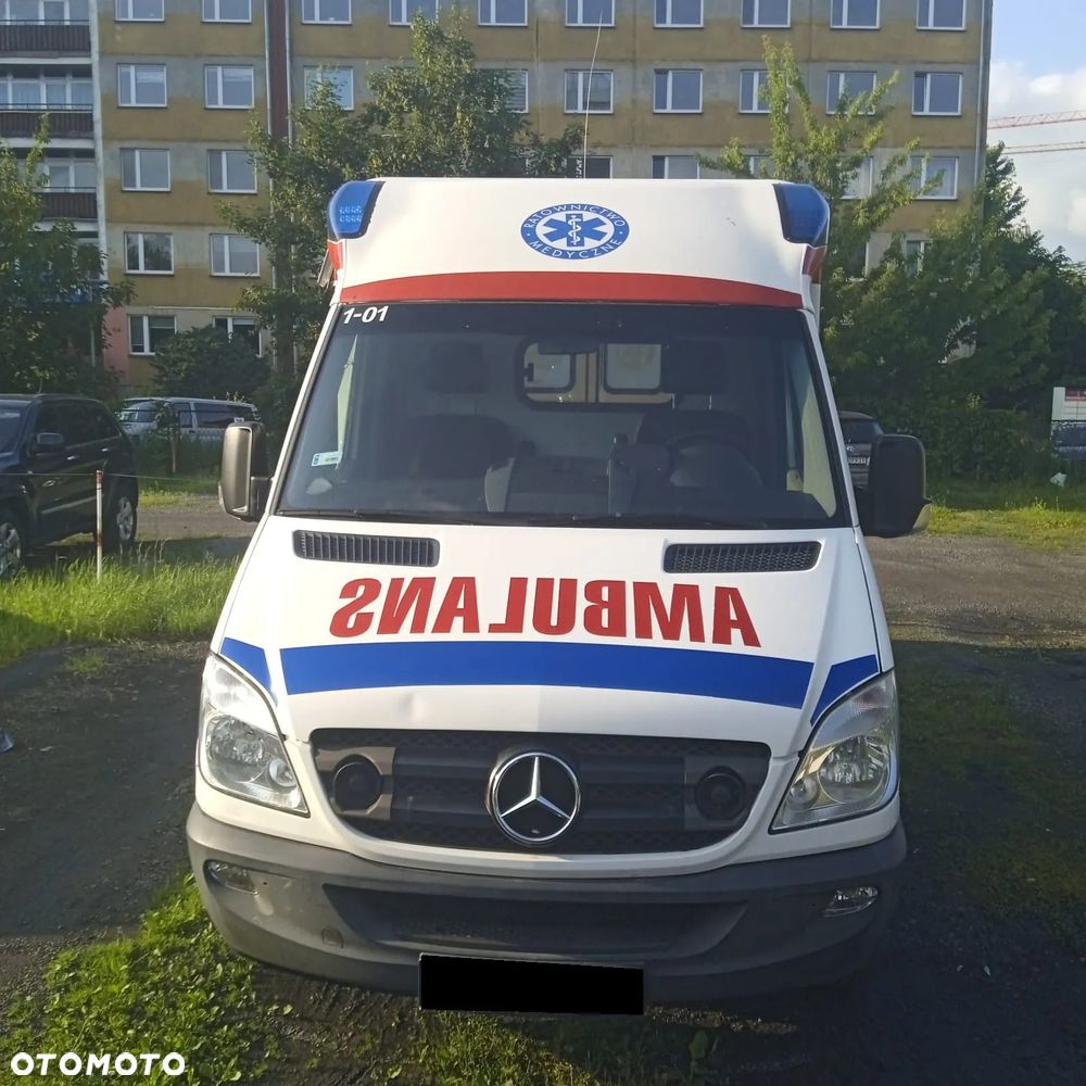 Mercedes-Benz Sprinter - 1