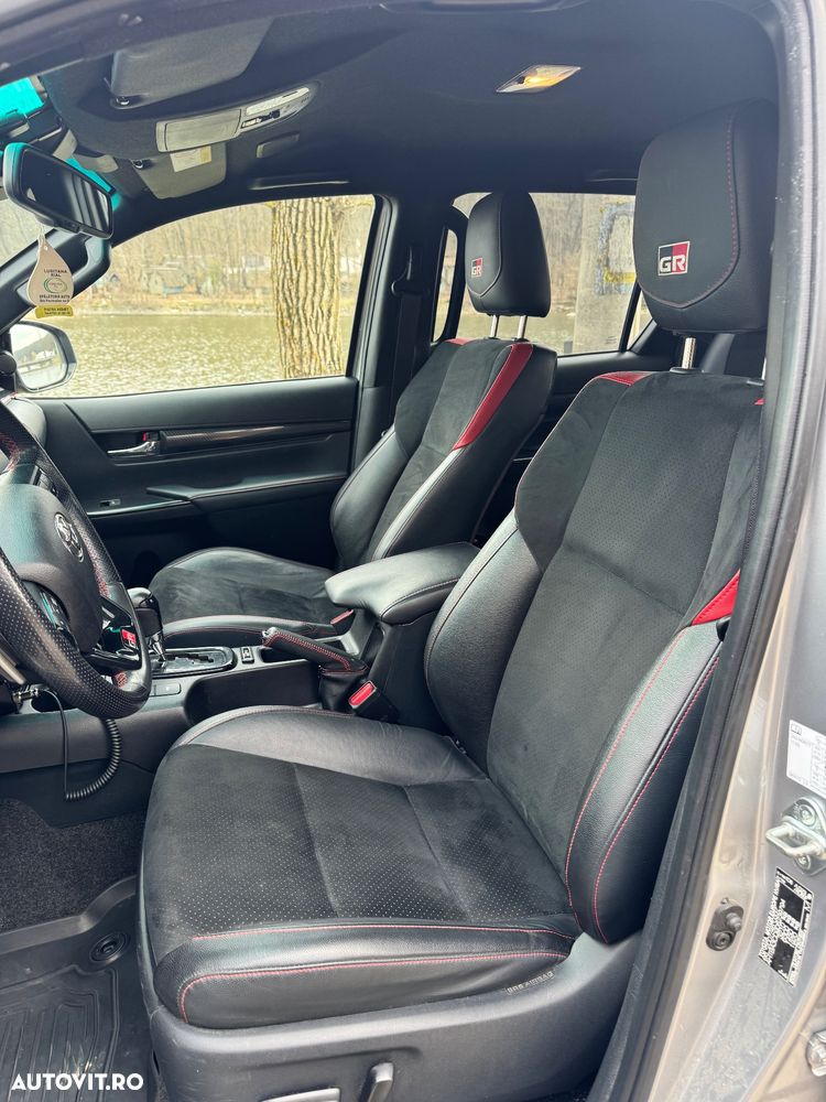 Toyota Hilux 2.8D 204CP 4x4 Double Cab AT GR Sport - 5