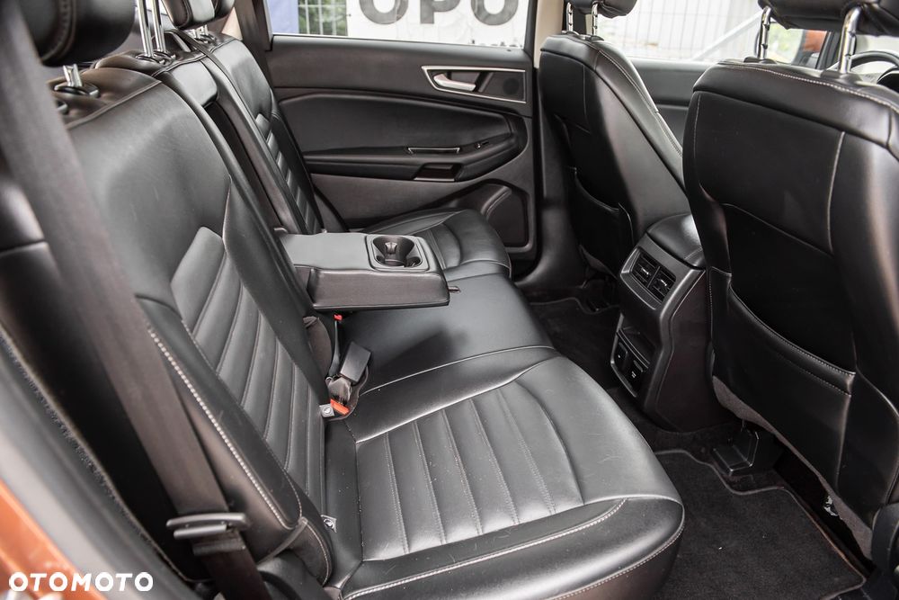 Ford Edge - 32