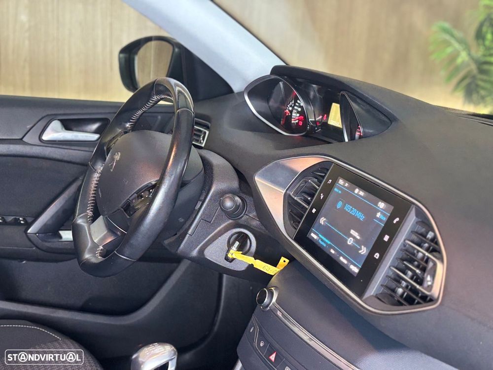 Peugeot 308 1.5 BlueHDi Style - 6