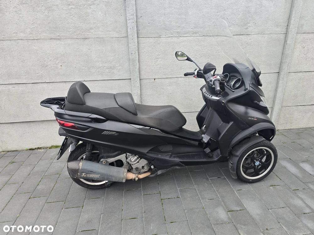Piaggio MP-3 - 11