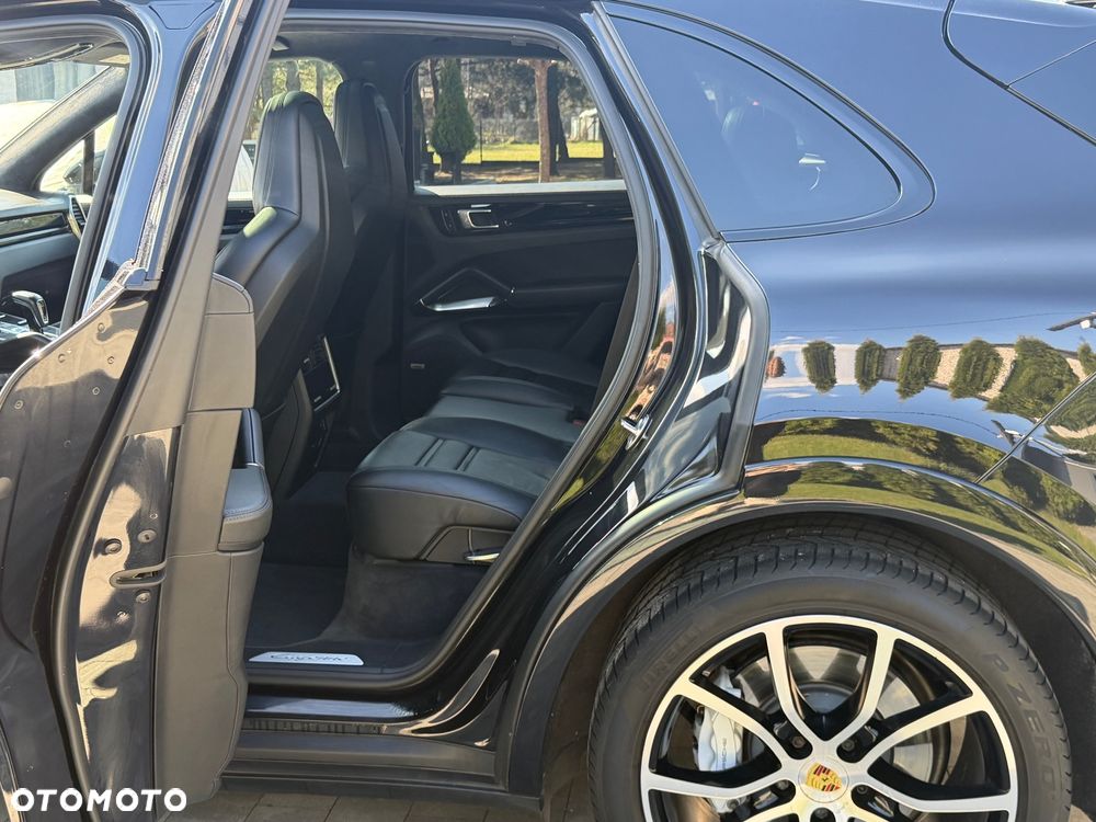 Porsche Cayenne - 14