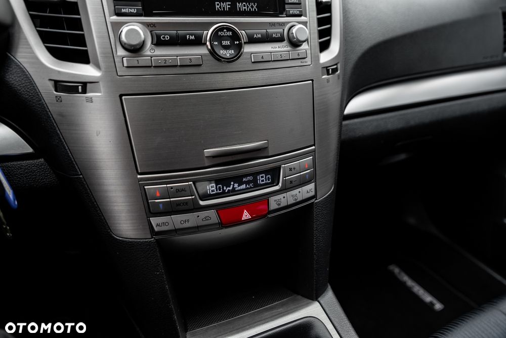 Subaru Legacy 2.0D Sport - 29