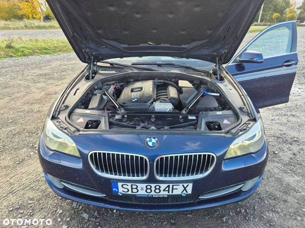 BMW Seria 5 528i - 15