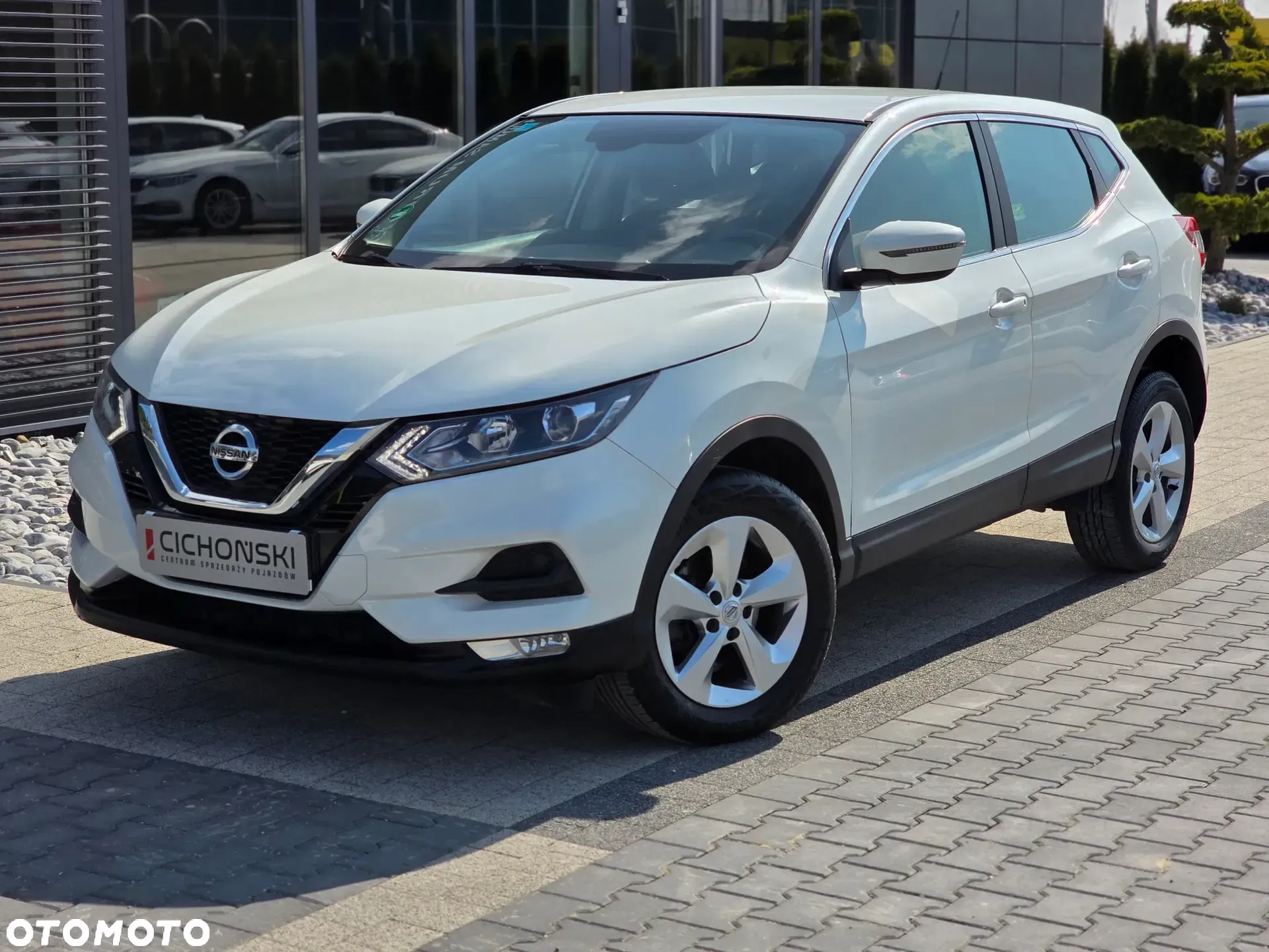 Nissan Qashqai 1.3 DIG-T N-Connecta - 31