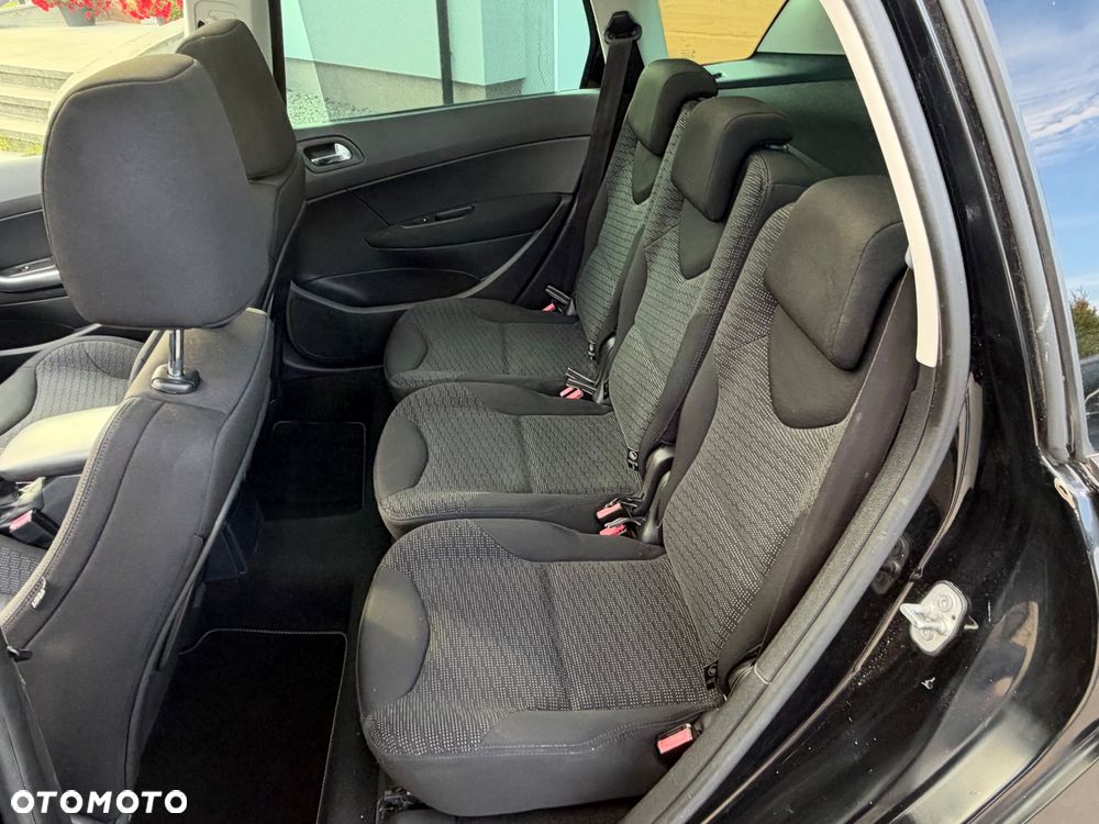 Peugeot 308 120 VTi Family - 19