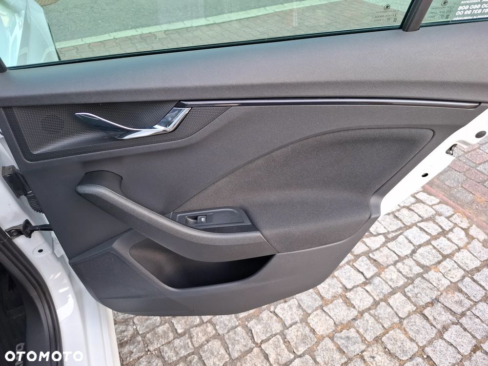 Skoda Kamiq 1.0 TSI Ambition - 35