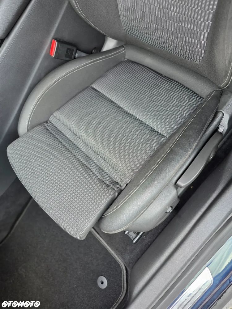 Opel Astra 1.6 CDTI Cosmo - 28