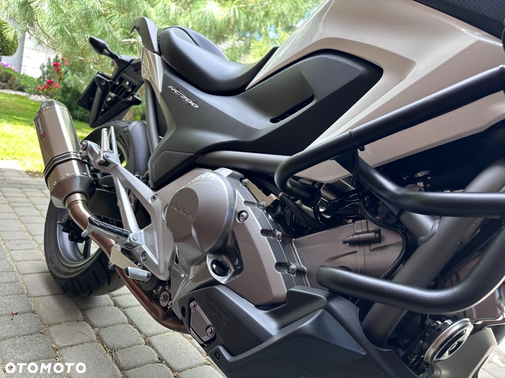 Honda NC - 16