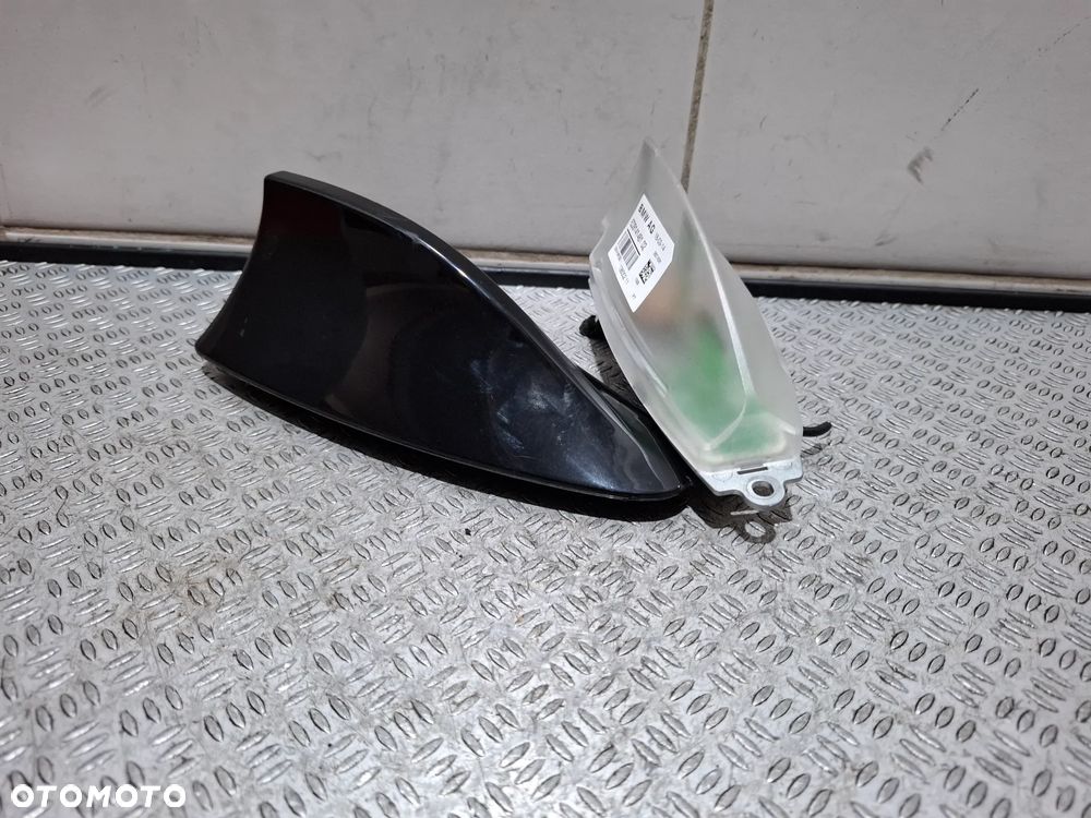 Antena dachowa rekin  BMW 5 F10 rok 2014 nr 13600211 - 1