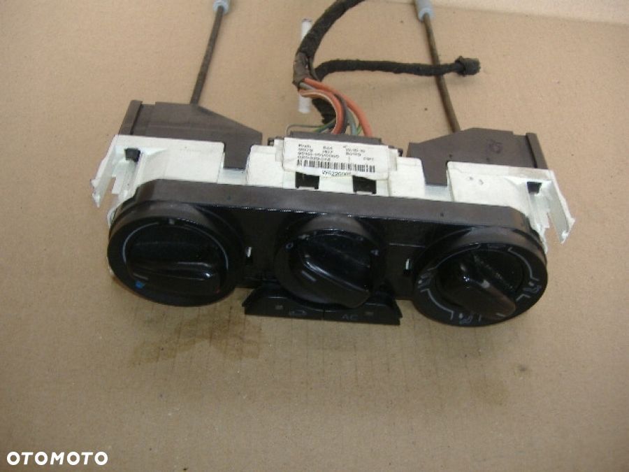 AUDI A1 8X PANEL KLIMATYZACJI NAWIEWU