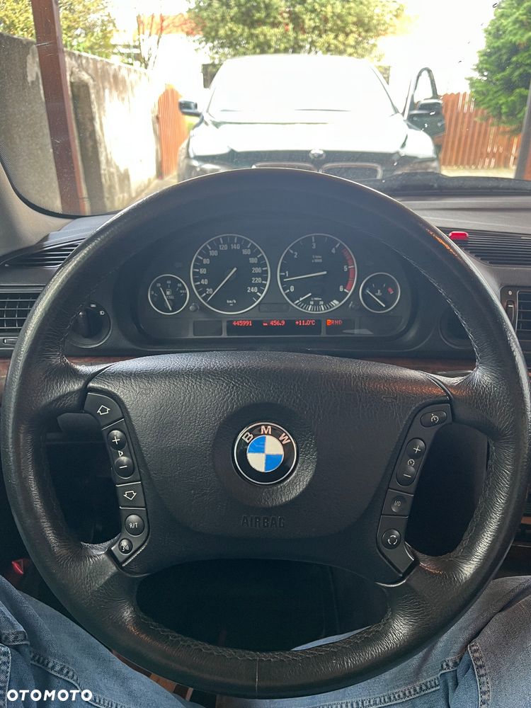 BMW Seria 7 740d - 31