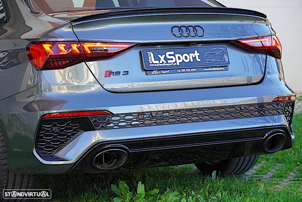 Audi RS3 Limousine 2.5 TFSI quattro S tronic - 16