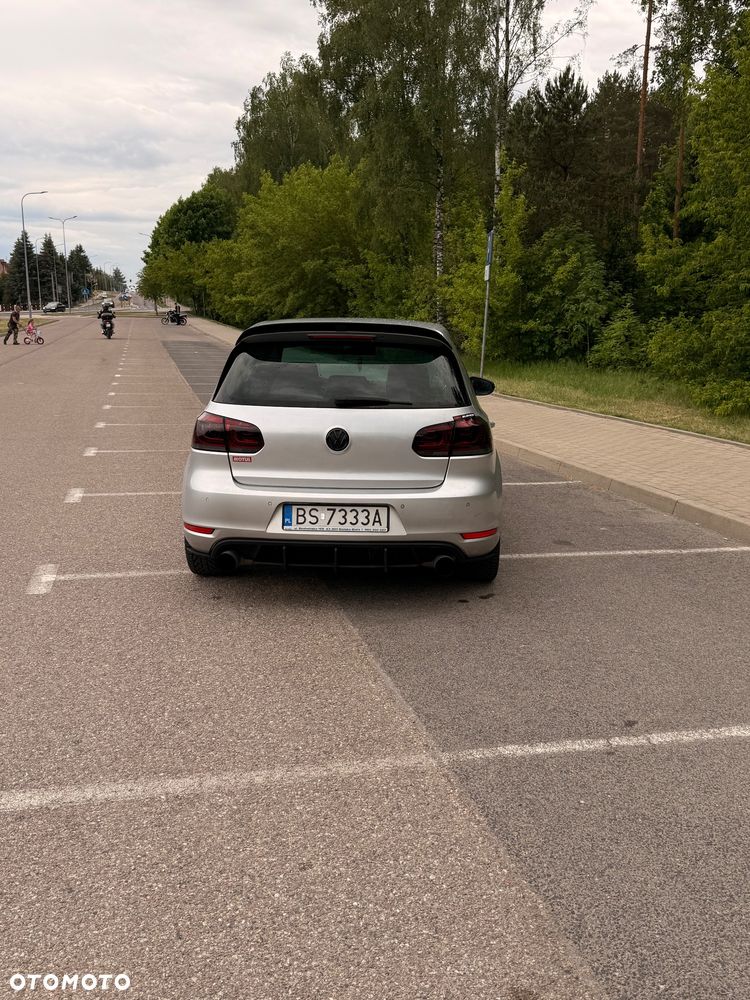 Volkswagen Golf - 12