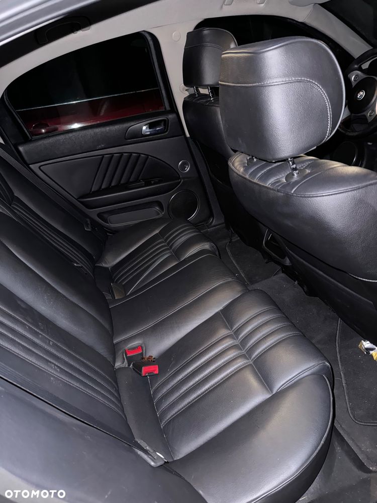 Alfa Romeo 159 1.9JTS Impression - 4
