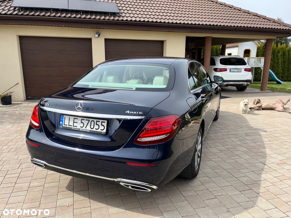 Mercedes-Benz Klasa E 220 d 4-Matic 9G-TRONIC - 3