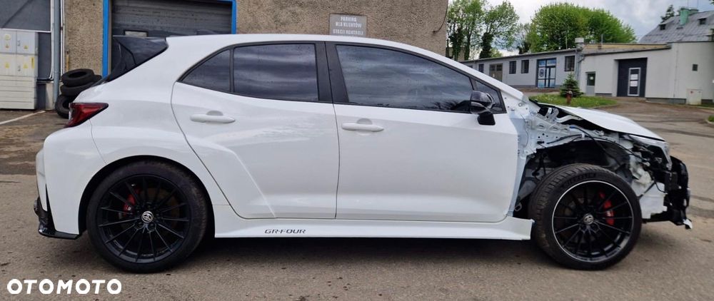 Toyota GR Corolla - 9