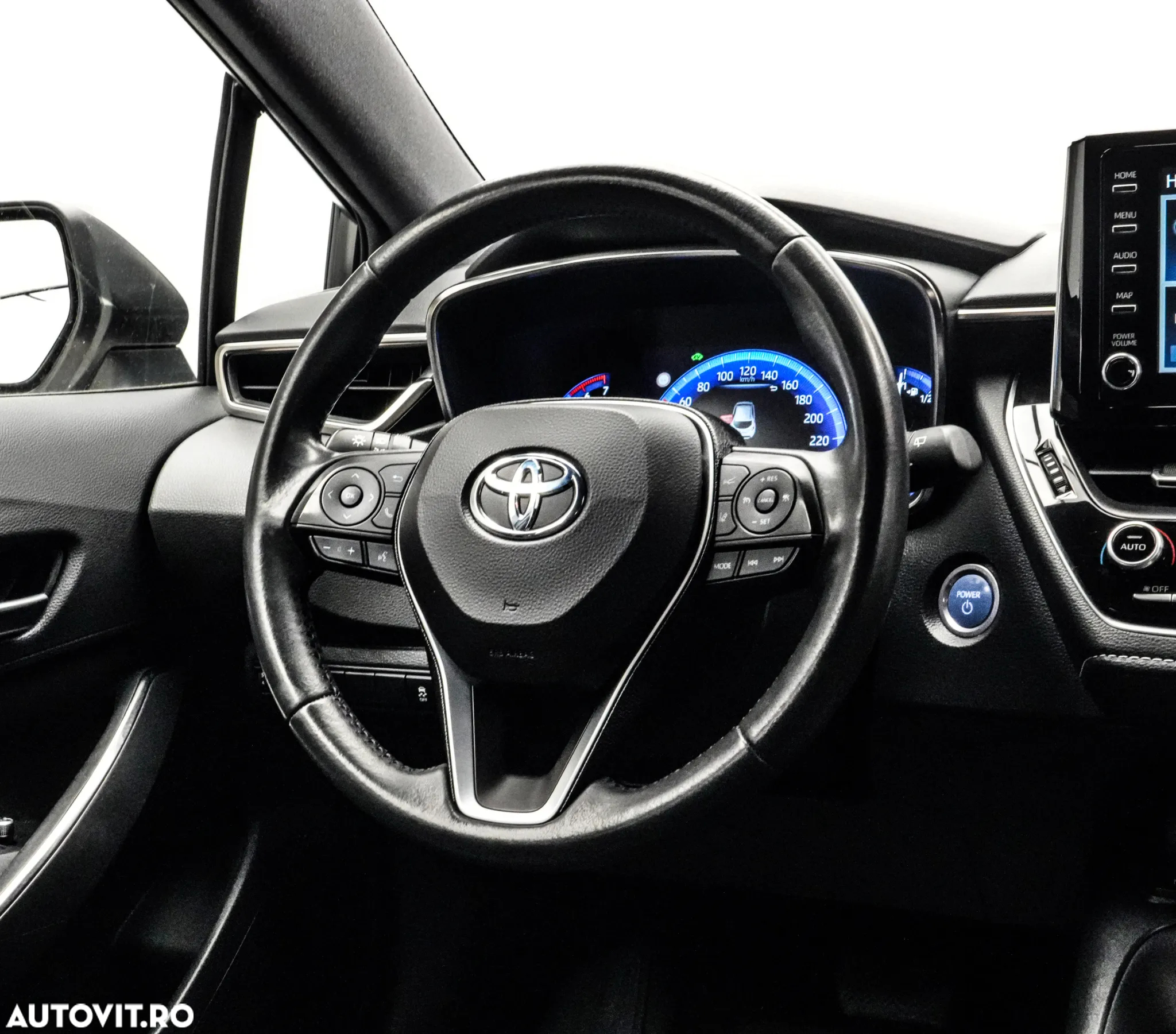 Toyota Corolla 1.8 HSD Dynamic - 17