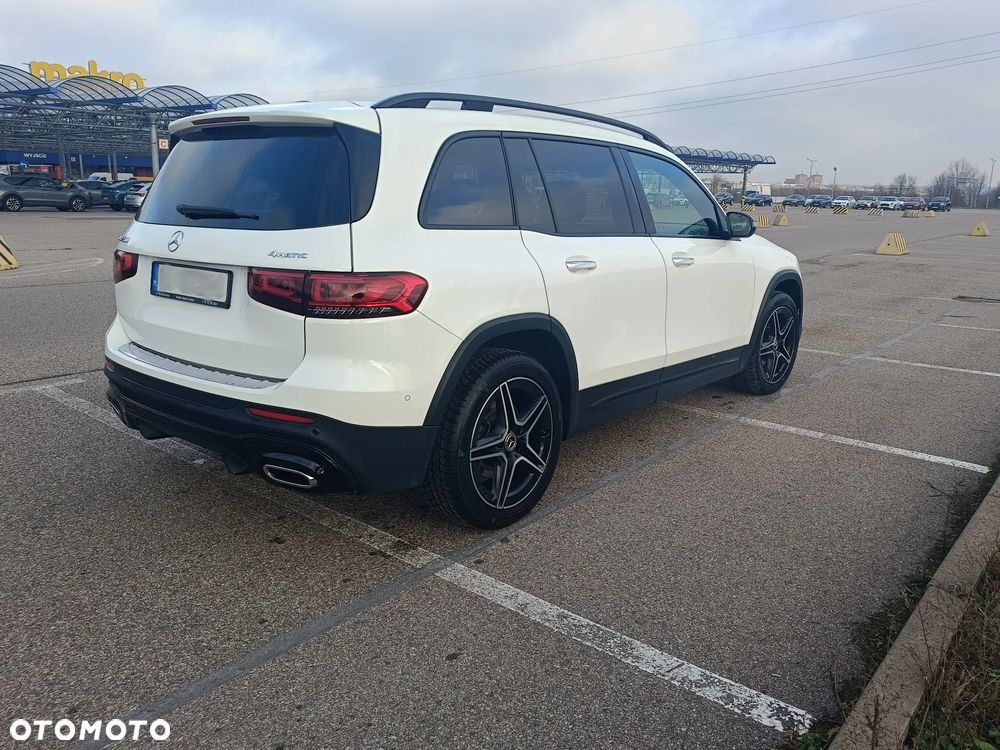 Mercedes-Benz GLB 250 4-Matic AMG Line 8G-DCT - 4