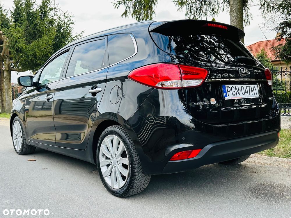 Kia Carens 1.7 CRDi Business Line 7os 7DCT - 2